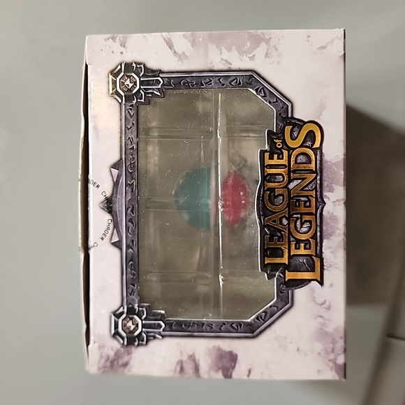 Annie and Tibbers Winter Figure League of Legends - Picture 5 of 7